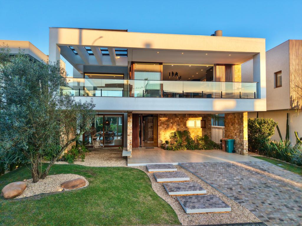 Casa em Condomínio