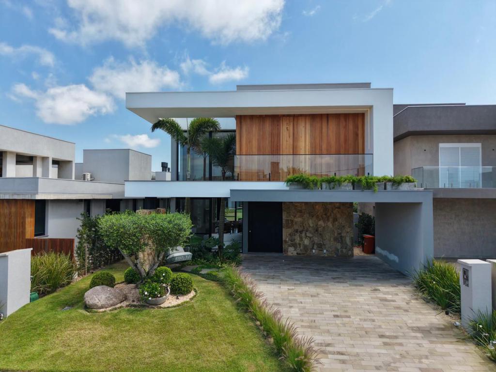 Casa em Condomínio