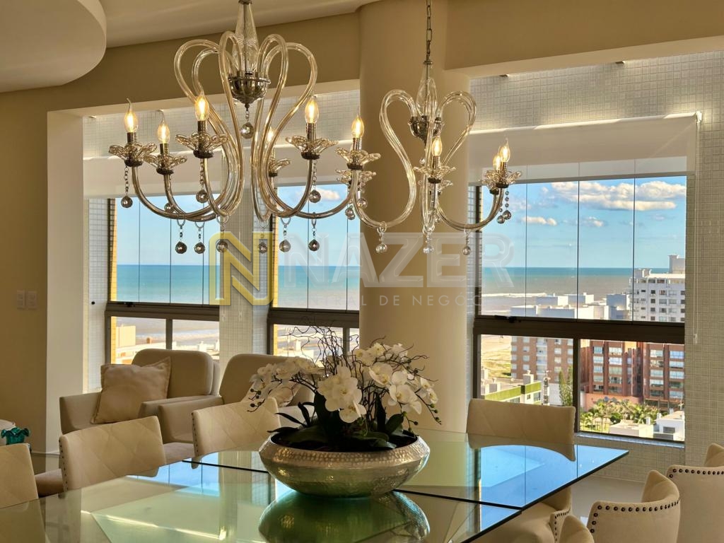 Cobertura 4 Dormitórios