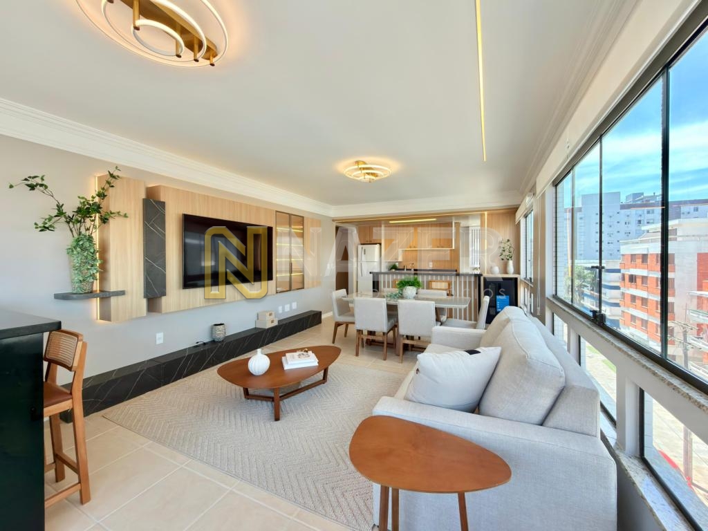 Apartamento 3 Dormitórios