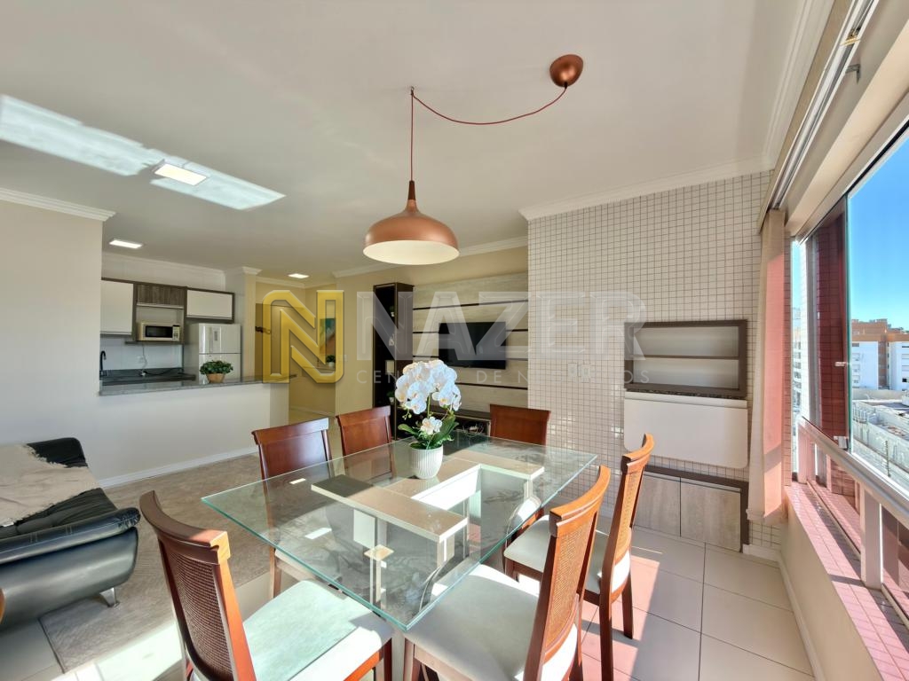 Apartamento 3 Dormitórios