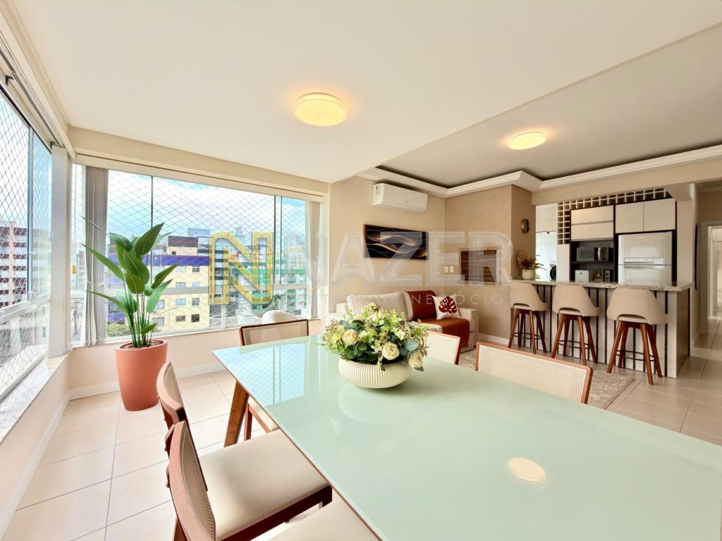 Apartamento 3 Dormitórios